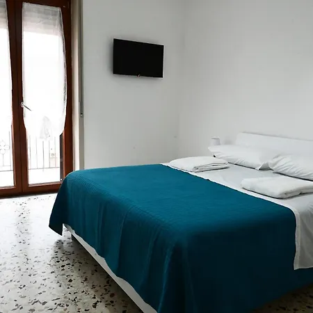 Francesco Carpentieri *